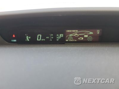 Zdjęcie 9 z 14 samochodu: 2011 TOYOTA PRIUS VIN:JTDKN3DU0B0300777 - miniatura