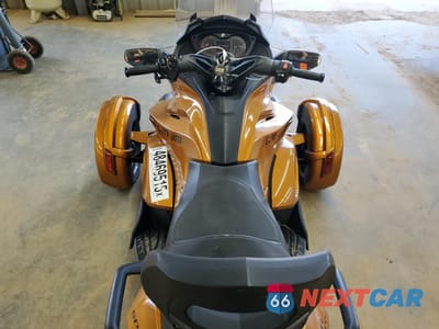 Zdjęcie 6 z 9 samochodu: 2014 CAN-AM SPYDER ROADSTER ST VIN:2BXNCBC1XEV000413 - miniatura