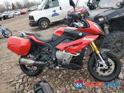 2016 BMW S 1000 XR WB10D1306GZ462507 - główne zdjęcie licytacji z USA - miniatura