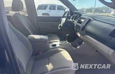 Piąte zdjęcie samochodu w środku: 2006 TOYOTA TACOMA DOUBLE CAB VIN:3TMLU42N26M005966 - miniatura