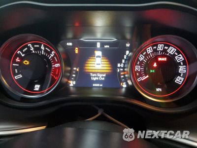 Zdjęcie 9 z 14 samochodu: 2019 DODGE CHALLENGER SXT VIN:2C3CDZGG6KH616703 - miniatura