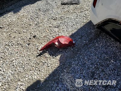 Zdjęcie 14 z 15 samochodu: 2013 HYUNDAI VELOSTER VIN:KMHTC6AD4DU118071 - miniatura