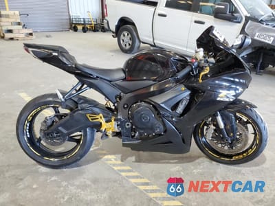 2022 SUZUKI GSX-R750 JS1GR7MA0N7100043 - główne zdjęcie licytacji z USA - miniatura
