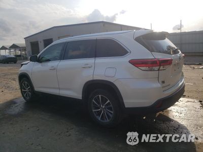 Drugie zdjęcie samochodu z przodu: 2019 TOYOTA HIGHLANDER SE VIN:5TDKZRFH7KS325499 - miniatura