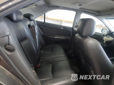 Zdjęcie 10 z 13 samochodu: 2004 TOYOTA CAMRY LE VIN:4T1BE30K44U876691 - miniatura