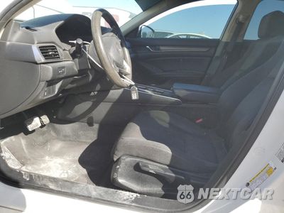 Zdjęcie 7 z 13 samochodu: 2018 HONDA ACCORD LX VIN:1HGCV1F1XJA123340 - miniatura