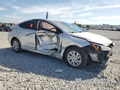 Czwarte zdjęcie samochodu z boku: 2019 HYUNDAI ELANTRA SE VIN:5NPD74LF3KH452891 - miniatura