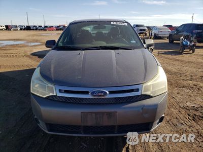 Piąte zdjęcie samochodu w środku: 2010 FORD FOCUS SE VIN:1FAHP3FN1AW224529 - miniatura