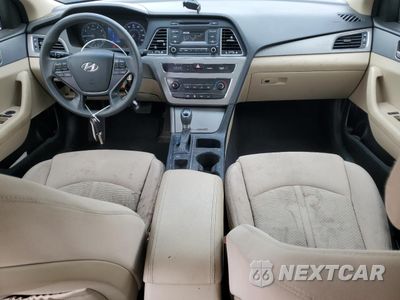 Zdjęcie 8 z 13 samochodu: 2017 HYUNDAI SONATA SE VIN:5NPE24AF5HH522650 - miniatura