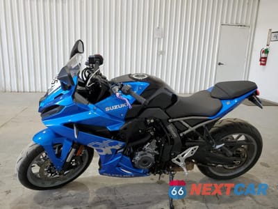 Trzecie zdjęcie samochodu z tyłu: 2024 SUZUKI GSX800 F VIN:JS1EM13B6R7103046 - miniatura