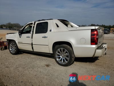 Drugie zdjęcie samochodu z przodu: 2013 CHEVROLET AVALANCHE LTZ VIN:3GNTKGE79DG124315 - miniatura