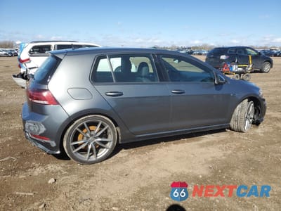 Trzecie zdjęcie samochodu z tyłu: 2018 VOLKSWAGEN GOLF R VIN:WVWWF7AU7JW136286 - miniatura