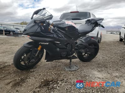 Trzecie zdjęcie samochodu z tyłu: 2017 YAMAHA YZFR6 C VIN:JYARJ28Y5HA000863 - miniatura