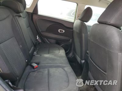 Zdjęcie 12 z 15 samochodu: 2015 KIA SOUL + VIN:KNDJP3A57F7798332 - miniatura