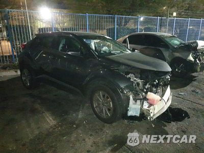 Czwarte zdjęcie samochodu z boku: 2019 TOYOTA C-HR XLE VIN:NMTKHMBX2KR096795 - miniatura