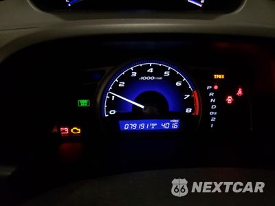 Zdjęcie 9 z 12 samochodu: 2010 HONDA CIVIC LX VIN:19XFA1F57AE035336 - miniatura