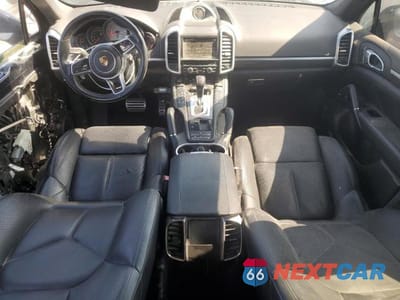 Zdjęcie 8 z 13 samochodu: 2016 PORSCHE CAYENNE S VIN:WP1AB2A27GLA93861 - miniatura
