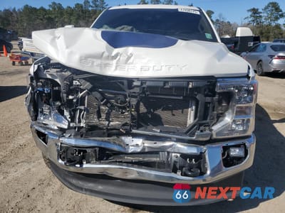 Piąte zdjęcie samochodu w środku: 2022 FORD F250 SUPER DUTY VIN:1FT8W2BT0NEF74693 - miniatura