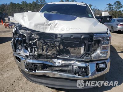 Piąte zdjęcie samochodu w środku: 2022 FORD F250 SUPER DUTY VIN:1FT8W2BT0NEF74693 - miniatura