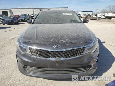 Piąte zdjęcie samochodu w środku: 2017 KIA OPTIMA LX VIN:5XXGT4L34HG152649 - miniatura