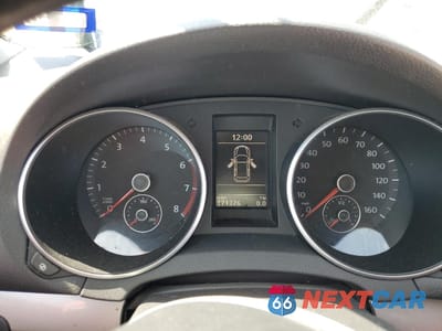 Zdjęcie 9 z 12 samochodu: 2011 VOLKSWAGEN GOLF VIN:WVWBB7AJ7BW016456 - miniatura