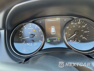 Zdjęcie 8 z 10 samochodu: 2017 NISSAN ROGUE S VIN:JN8AT2MV1HW012314 - miniatura