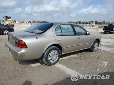 Trzecie zdjęcie samochodu z tyłu: 1995 NISSAN MAXIMA GLE VIN:JN1CA21D1ST067119 - miniatura
