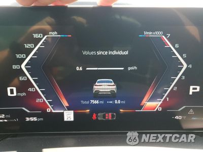 Zdjęcie 9 z 15 samochodu: 2025 BMW X6 M60I VIN:5UX43EX00S9X83023 - miniatura