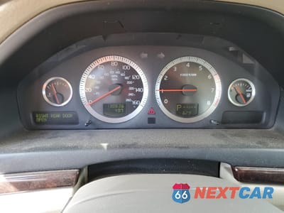 Zdjęcie 9 z 12 samochodu: 2004 VOLVO S80 VIN:YV1TS92D841336341 - miniatura