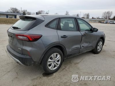Trzecie zdjęcie samochodu z tyłu: 2023 FORD ESCAPE VIN:1FMCU9FN1PUA15923 - miniatura