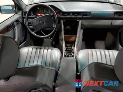 Zdjęcie 8 z 13 samochodu: 1991 MERCEDES-BENZ 300 TE 4MATIC VIN:WDBED90D1MF153716 - miniatura