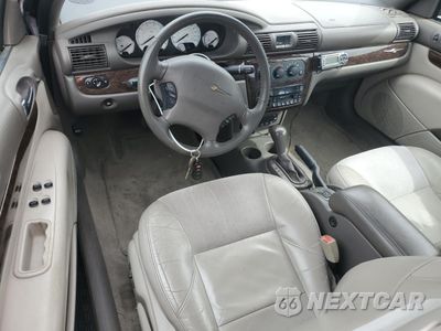 Zdjęcie 8 z 12 samochodu: 2004 CHRYSLER SEBRING LIMITED VIN:1C3EL65R34N119990 - miniatura
