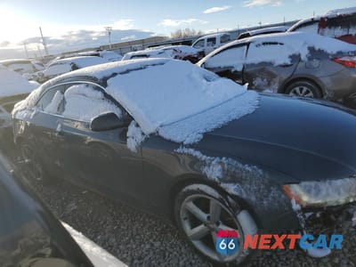 Czwarte zdjęcie samochodu z boku: 2010 AUDI A5 PREMIUM PLUS VIN:WAULFAFR1AA045223 - miniatura