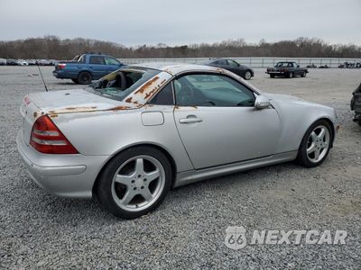Trzecie zdjęcie samochodu z tyłu: 2002 MERCEDES-BENZ SLK 320 VIN:WDBKK65F42F250018 - miniatura