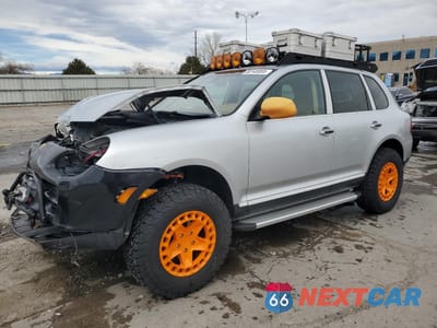 2005 PORSCHE CAYENNE WP1AA29P85LA25634 - główne zdjęcie licytacji z USA - miniatura