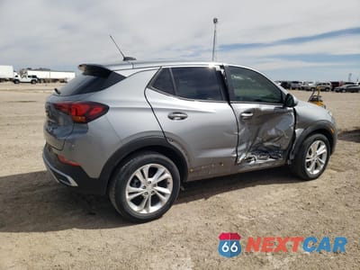 Trzecie zdjęcie samochodu z tyłu: 2023 BUICK ENCORE GX PREFERRED VIN:KL4MMBS26PB110592 - miniatura