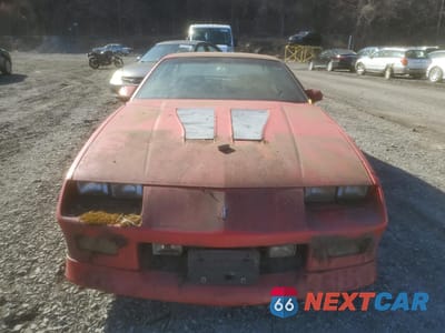 Piąte zdjęcie samochodu w środku: 1990 CHEVROLET CAMARO IROC-Z VIN:1G1FP2386LL124840 - miniatura