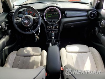 Zdjęcie 8 z 15 samochodu: 2017 MINI COOPER VIN:WMWXU1C34H2F77046 - miniatura
