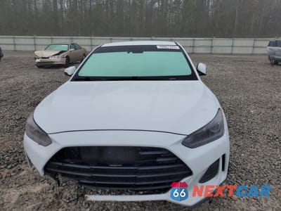 Piąte zdjęcie samochodu w środku: 2020 HYUNDAI VELOSTER BASE VIN:KMHTG6AF2LU031807 - miniatura