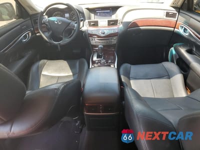 Zdjęcie 8 z 14 samochodu: 2016 INFINITI Q70L 3.7 VIN:JN1BY1PP6GM630721 - miniatura