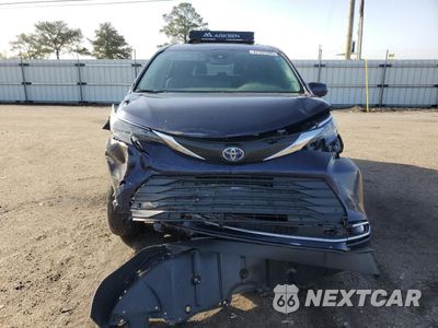 Piąte zdjęcie samochodu w środku: 2024 TOYOTA SIENNA XLE VIN:5TDJSKFC5RS117675 - miniatura