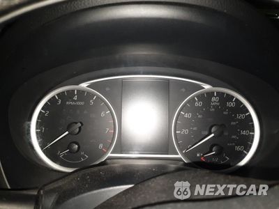 Zdjęcie 9 z 12 samochodu: 2016 NISSAN SENTRA S VIN:3N1AB7AP6GY213590 - miniatura