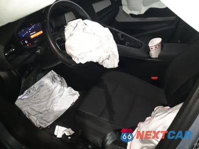 Zdjęcie 7 z 12 samochodu: 2022 POLESTAR 2 VIN:LPSED3KA7NL080364 - miniatura