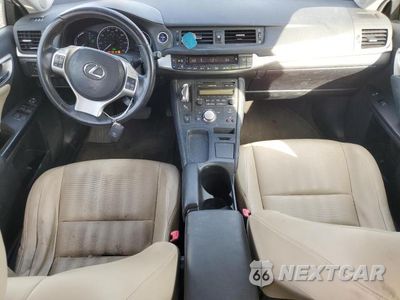 Zdjęcie 8 z 13 samochodu: 2013 LEXUS CT 200 VIN:JTHKD5BH1D2149023 - miniatura