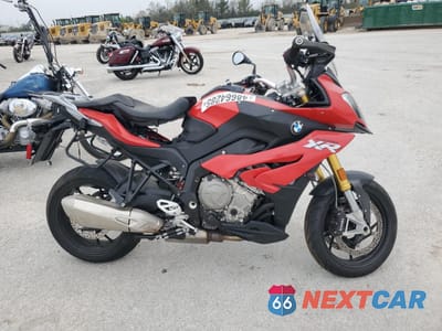 2016 BMW S 1000 XR WB10D1300GZ461952 - główne zdjęcie licytacji z USA - miniatura