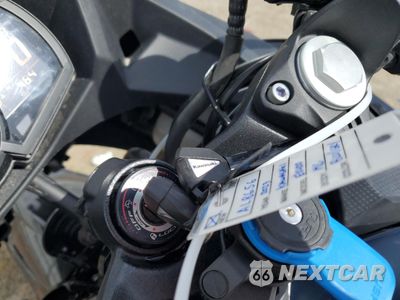 Zdjęcie 8 z 10 samochodu: 2023 KAWASAKI EX400 VIN:JKAEXKG13PDAL8656 - miniatura