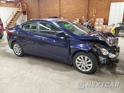 Czwarte zdjęcie samochodu z boku: 2013 HYUNDAI ELANTRA GLS VIN:5NPDH4AE6DH183005 - miniatura