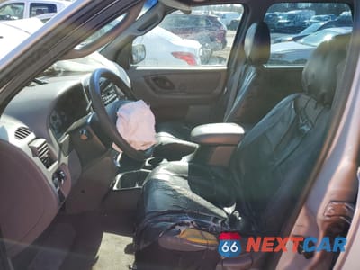 Zdjęcie 7 z 12 samochodu: 2002 FORD ESCAPE XLS VIN:1FMYU02122KC84635 - miniatura