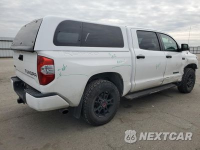 Trzecie zdjęcie samochodu z tyłu: 2019 TOYOTA TUNDRA CREWMAX SR5 VIN:5TFDY5F11KX791477 - miniatura