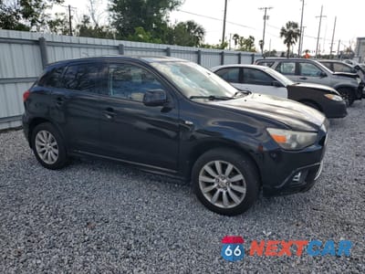 Czwarte zdjęcie samochodu z boku: 2011 MITSUBISHI OUTLANDER SPORT SE VIN:JA4AR4AU1BZ003906 - miniatura